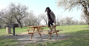 Got 2 Pee offers a xxx picture gallery with Eveline Neill in golden shower session