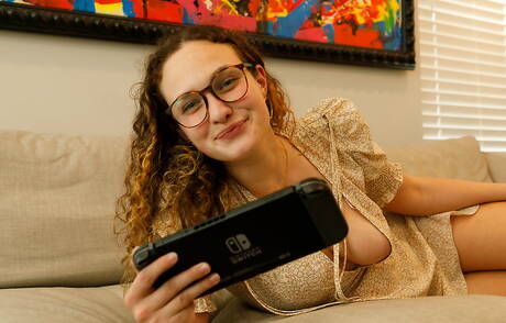 Zishy are pleased to offer you xxx photos featuring Carrie Barber unveiling nice shape